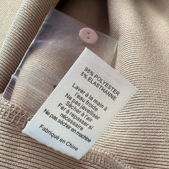 NWT ASTR The Label Long Sleeve Shoulder Cut Out Ribbed Sweater Dress - Picture 8 of 10